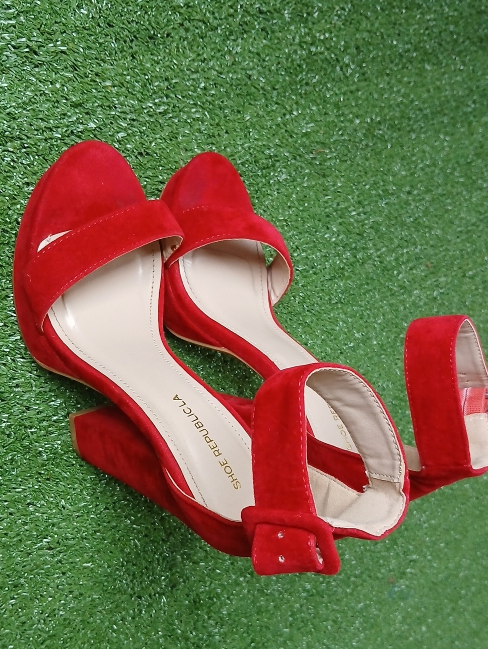 😍Shoe Republic LA Bright Red Suede Ankle Strap Block Heels Ssize 7